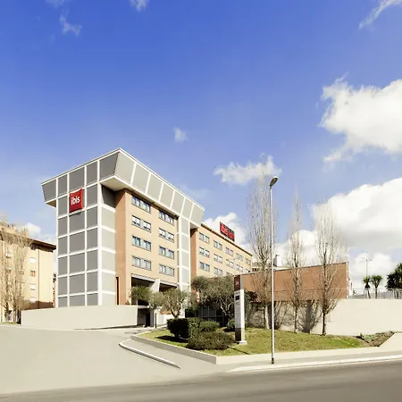 Ibis Fiera Hotell 3*