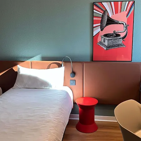 Ibis Fiera 3*